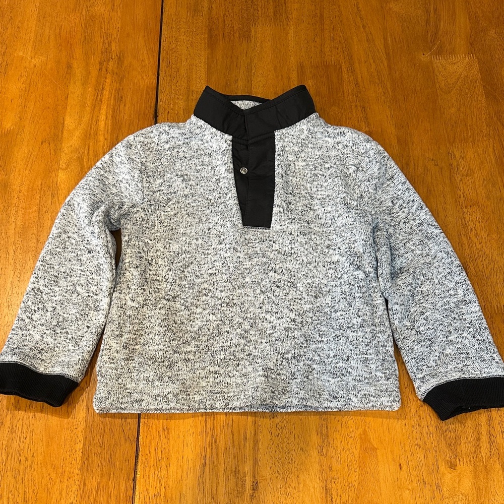 Janie and Jack Black and Gray Kids Pullover Sweater. Size 6